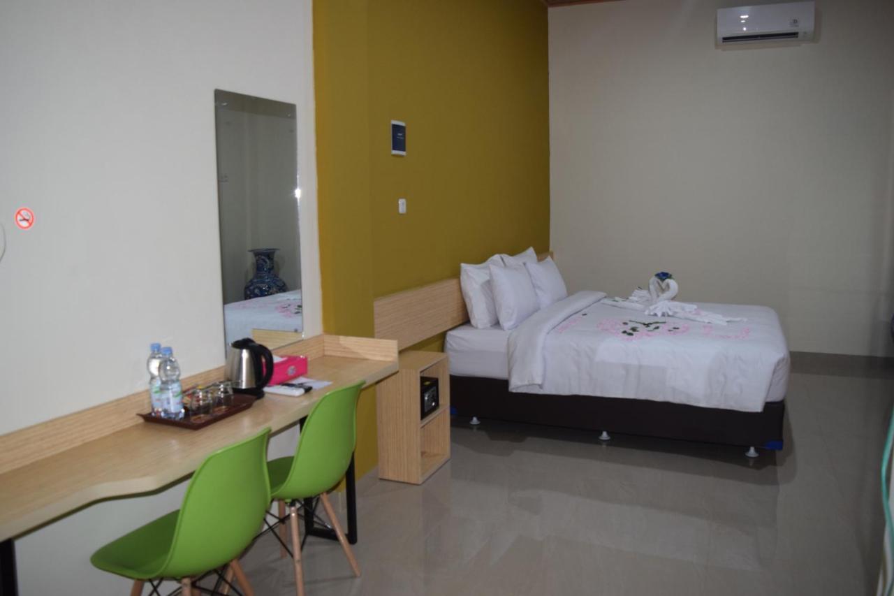 Hotel Sriwijaya 99 Palembang Exterior foto
