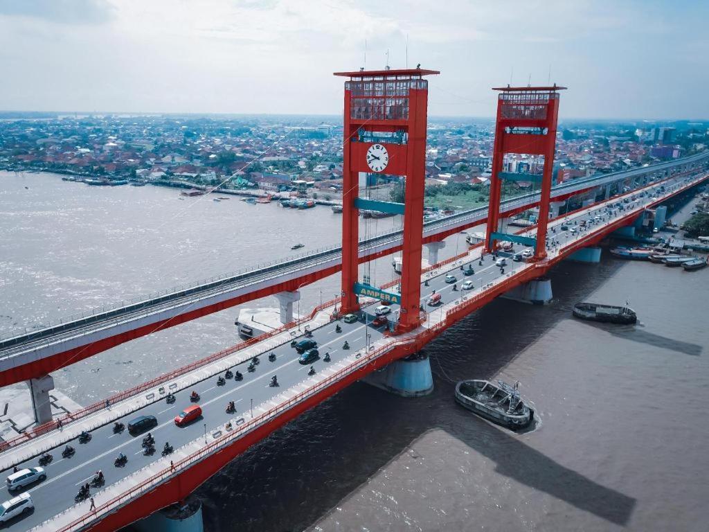 Hotel Sriwijaya 99 Palembang Exterior foto
